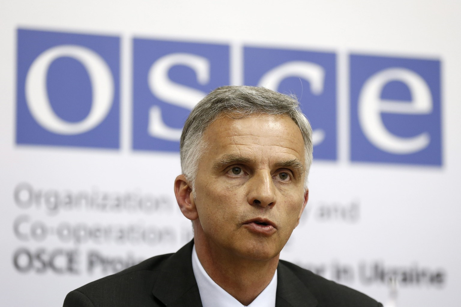 Le conseiller fédéral PLR Didier Burkhalter élu Suisse de l’année !
